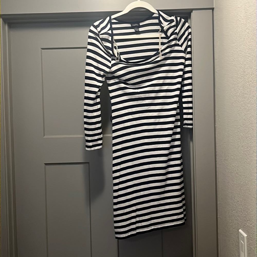 Women’s dress